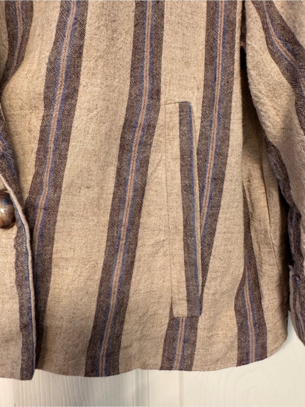 Z Supply Neutral Striped Linen-Blend blazer - Picture 8 of 11
